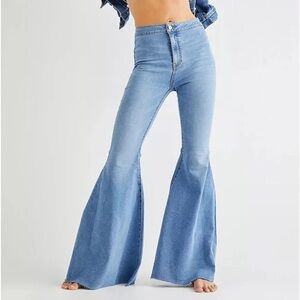 WE THE FREE PEOPLE Just Float On Flare Jeans